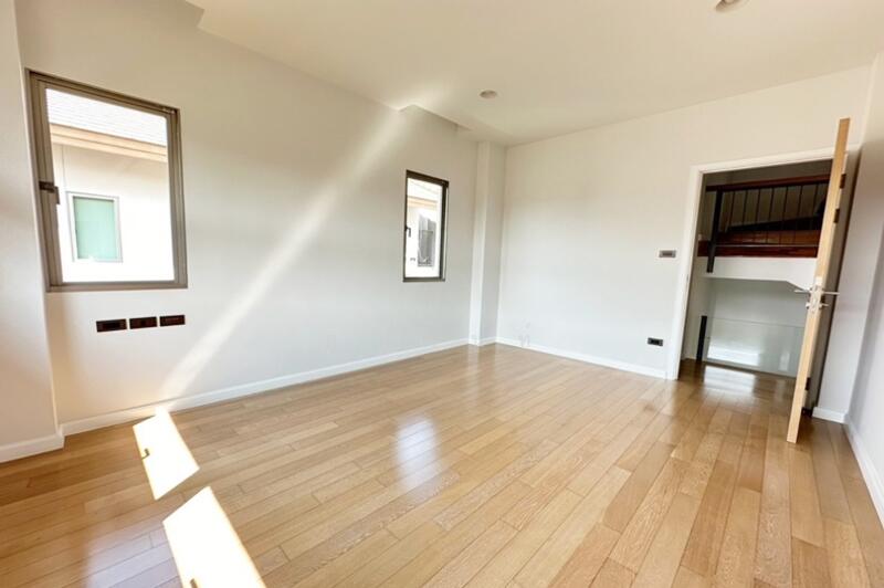 ขาย - Private Nirvana Through เอกมัย – รามอินทรา, กรุงเทพ