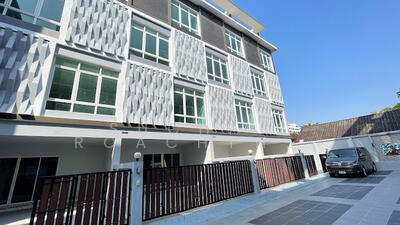 ขาย - ขาย โฮมออฟฟิต 5 ชั้น ใกล้รถไฟฟ้า / ทางด่วน สุขุมวิท 64, กรุงเทพ