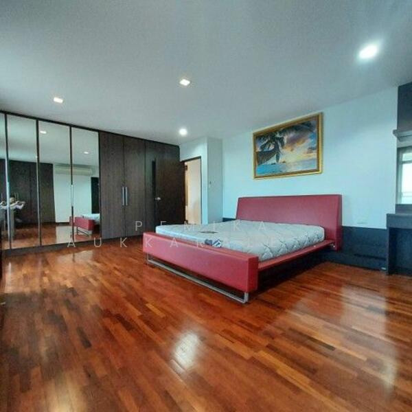 For Sale - The Roof Garden Onnut, Bangkok