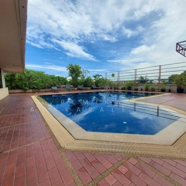 For Sale - The Roof Garden Onnut, Bangkok