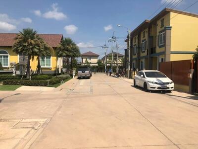 ขาย - ทาวน์เฮาท์ 3-ห้องนอน, กรุงเทพ