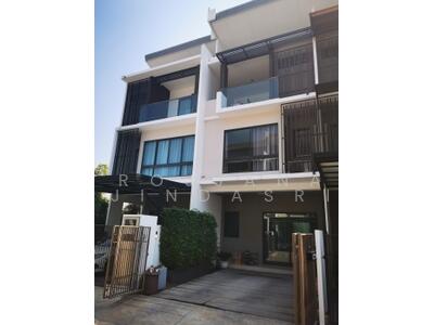 ขาย - ทาวน์เฮาท์ 3-ห้องนอน, กรุงเทพ