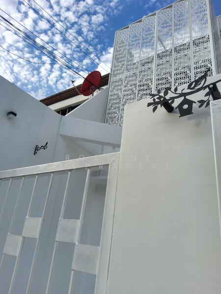 ขาย - #Townhouse #Townhome Baan Sena Nikhom ลาดพร้าว บางเขน จตุจักร ซอยเสนา กรุงเทพ, กรุงเทพ