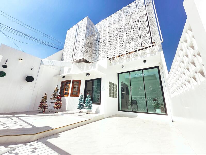 For Sale - #Townhouse #Townhome Baan Sena Nikhom 1, Bangkok