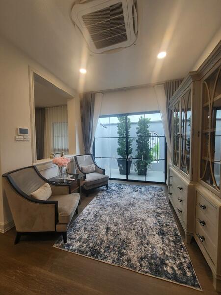 Nantawan Rama 9 - New Krungthepkreetha, Bangkok, Saphan Sung, Bangkok, 4 Bedrooms, 375 sqm, Single Detached House For Rent, by Komkrit Arunvessased , 60183418 - DDproperty.com