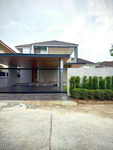 10S0094 Condominium for sale 17,900,000 baht 5 bedroom 5 bathroom at muang, ภูเก็ต, รัษฎา, เมืองภูเก็ต, ภูเก็ต, 350 ตร.ม., วิลล่า ขาย, โดย PK LIFE Property, 60183753 - DDproperty.com