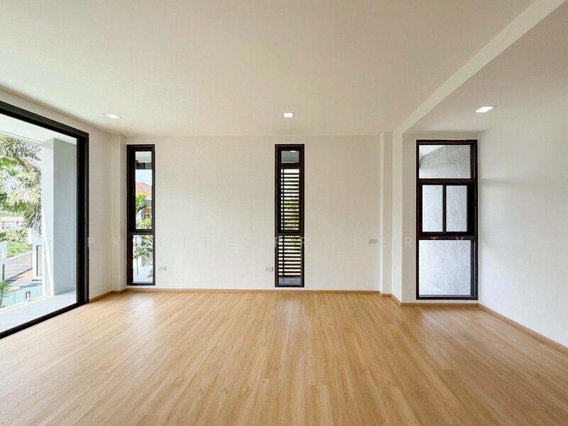 10S0094 Condominium for sale 17,900,000 baht 5 bedroom 5 bathroom at muang, ภูเก็ต, รัษฎา, เมืองภูเก็ต, ภูเก็ต, 350 ตร.ม., วิลล่า ขาย, โดย PK LIFE Property, 60183753 - DDproperty.com
