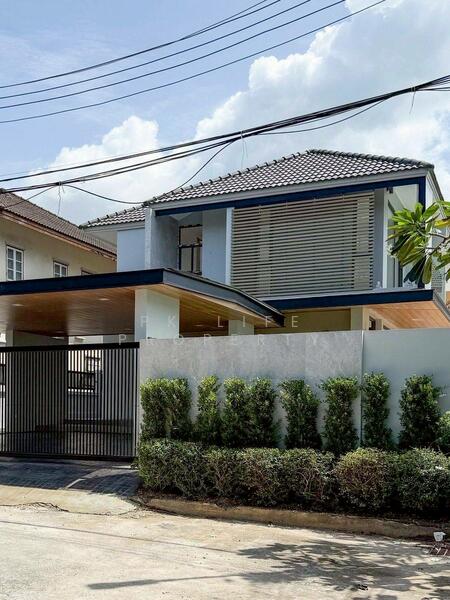 10S0094 Condominium for sale 17,900,000 baht 5 bedroom 5 bathroom at muang, Phuket, Ratsada, Muang Phuket, Phuket, 5 Bedrooms, 350 sqm, Villa For Sale, by PK LIFE Property, 60183753 - DDproperty.com