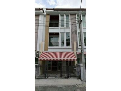 ขาย - Baan Klang Muang S-Sense Rama 9-Ladprao : บ้านกลางเมือง เอสเซ้นส์ พระราม 9-ลาดพร้าว, กรุงเทพ