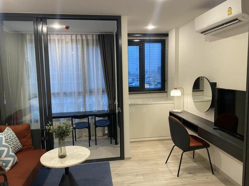 XT Huaikhwang, Bangkok, 244 Ratchadaphisek Road, Huai Khwang, Bangkok, 1 Bedroom, 30 sqm, Condo For Rent, by Pawanrat Panchawanon, 60184711 - DDproperty.com