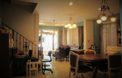 ขาย - ทาวน์เฮาท์ 3-ห้องนอน, กรุงเทพ