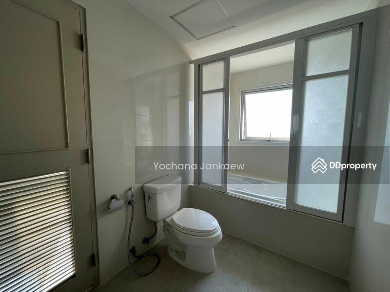For Rent - P.W.T. Mansion, Bangkok