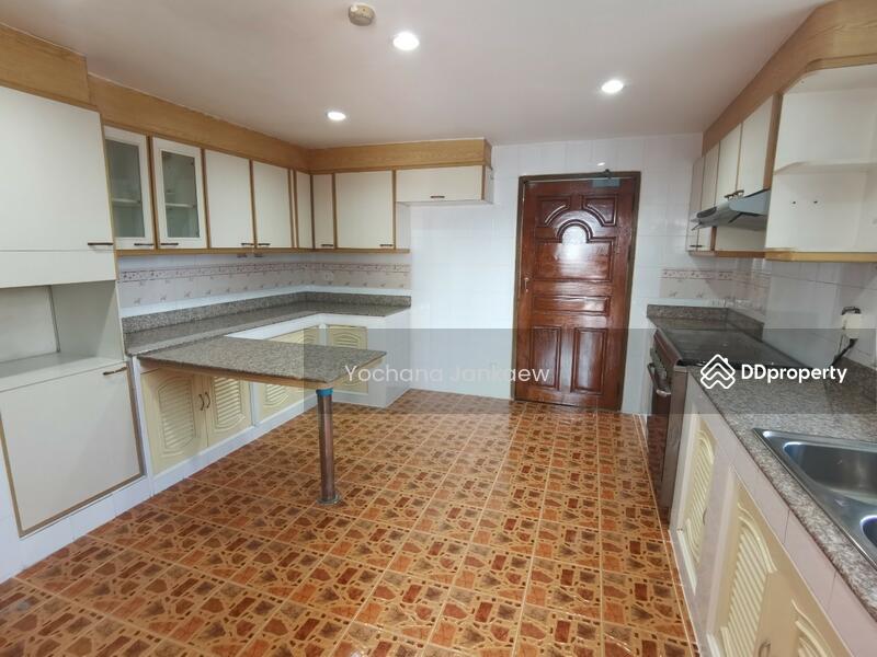 ให้เช่า - Rishi Court : ริชชี่ คอร์ท, กรุงเทพ