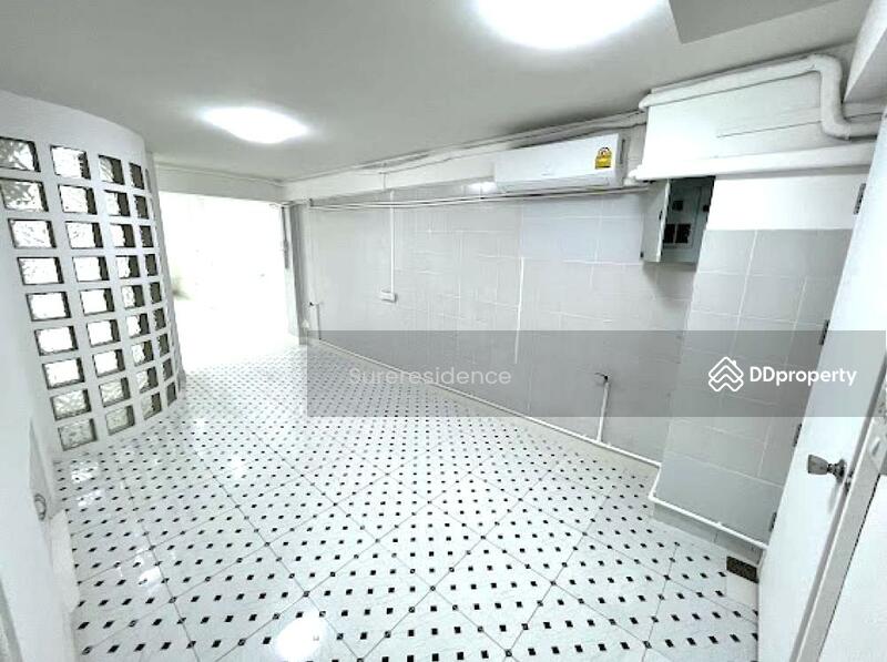 For Rent - Commercial Building for rent, Ratchada-DinDaeng, Bangkok