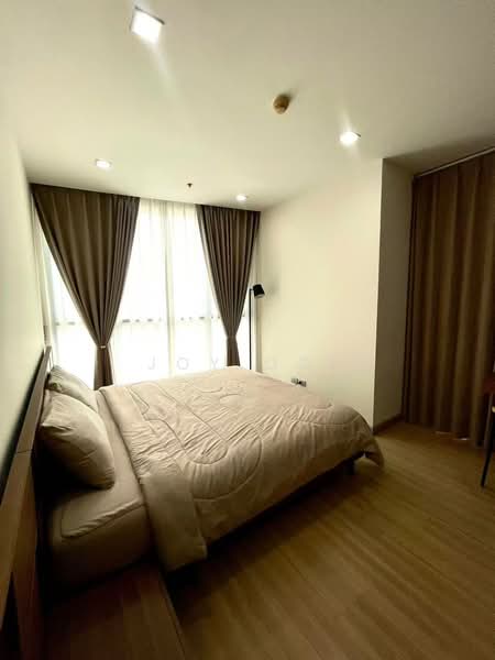 Sky Walk Residences, Bangkok, 1599 Sukhumvit Road, Phra Kanong Nua, Watthana, Bangkok, 2 Bedrooms, 60 sqm, Condo For Rent, by Joy Ooi, 60186013 - DDproperty.com