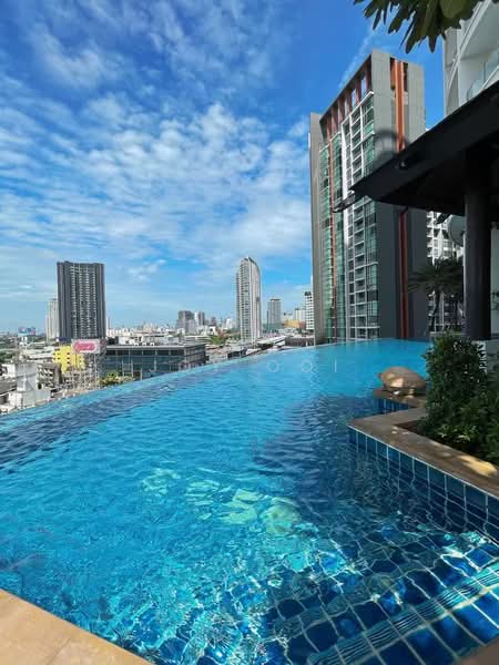 Sky Walk Residences, Bangkok, 1599 Sukhumvit Road, Phra Kanong Nua, Watthana, Bangkok, 2 Bedrooms, 60 sqm, Condo For Rent, by Joy Ooi, 60186013 - DDproperty.com
