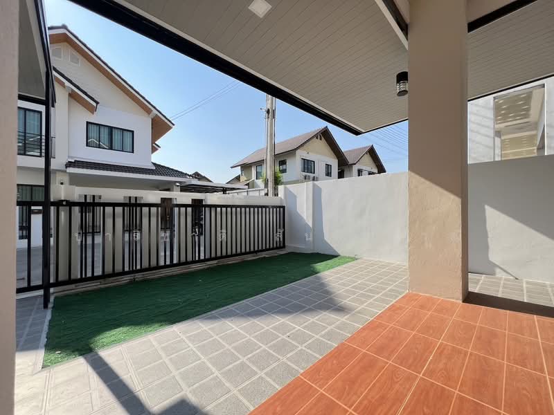 โครงการบ้านสมถวิล 2, Chon Buri (Pattaya), Ta Khian Tia, Bang Lamung (Pattaya), Chon Buri (Pattaya), 3 Bedrooms, 145 sqm, Semi-Detached House (Twin House) For Sale, by ปาริชาติ สันติวรวุฒิ, 60186146 - DDproperty.com