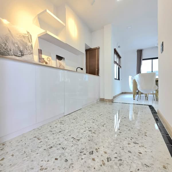 โครงการบ้านสมถวิล 2, ชลบุรี, ตะเคียนเตี้ย, บางละมุง, ชลบุรี, 145 ตร.ม., บ้านแฝด ขาย, โดย ปาริชาติ สันติวรวุฒิ, 60186146 - DDproperty.com