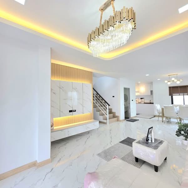 โครงการบ้านสมถวิล 2, Chon Buri (Pattaya), Ta Khian Tia, Bang Lamung (Pattaya), Chon Buri (Pattaya), 3 Bedrooms, 145 sqm, Semi-Detached House (Twin House) For Sale, by ปาริชาติ สันติวรวุฒิ, 60186146 - DDproperty.com