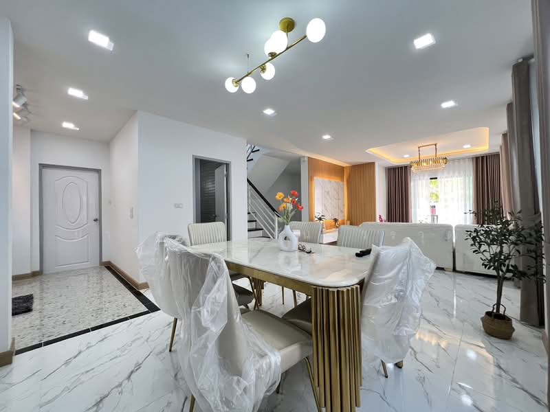 โครงการบ้านสมถวิล 2, Chon Buri (Pattaya), Ta Khian Tia, Bang Lamung (Pattaya), Chon Buri (Pattaya), 3 Bedrooms, 145 sqm, Semi-Detached House (Twin House) For Sale, by ปาริชาติ สันติวรวุฒิ, 60186146 - DDproperty.com