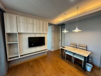 For Rent - The Lumpini 24, Bangkok