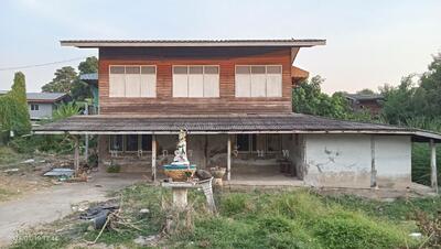 ขาย - ที่ดินพร้อมบ้าน 2 ชั้น ในซอยรามอินทรา 8 แยก 7, กรุงเทพ