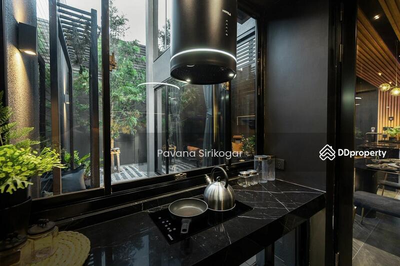 ขาย - 3-Br House near MRT Ratchadaphisek, กรุงเทพ