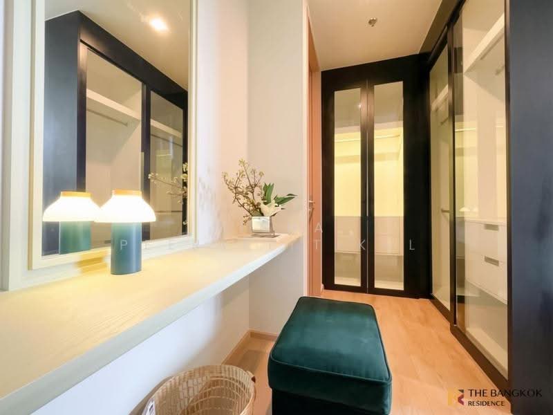 Noble Around Sukhumvit 33, Bangkok, 17 Soi Sukhumvit 33, Khlong Tan Nua, Watthana, Bangkok, 2 Bedrooms, 65 sqm, Condo For Rent, by Nicha Peerakittikul, 60187030 - DDproperty.com