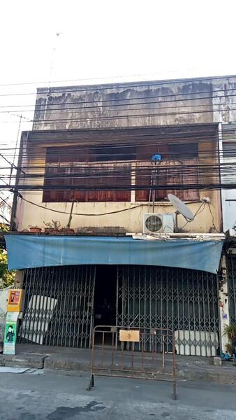 For Sale - สุดคุ้ม ! หลังมุม !! ขายอาคารพาณิชย์ 2 ชั้น ซอยจันทร์ 32 20.5 ตร.วา 2 นอน 1 น้ำ 3 จอด, Bangkok