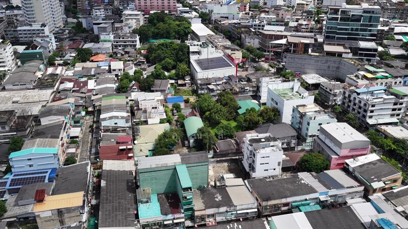 For Sale - สุดคุ้ม ! หลังมุม !! ขายอาคารพาณิชย์ 2 ชั้น ซอยจันทร์ 32 20.5 ตร.วา 2 นอน 1 น้ำ 3 จอด, Bangkok