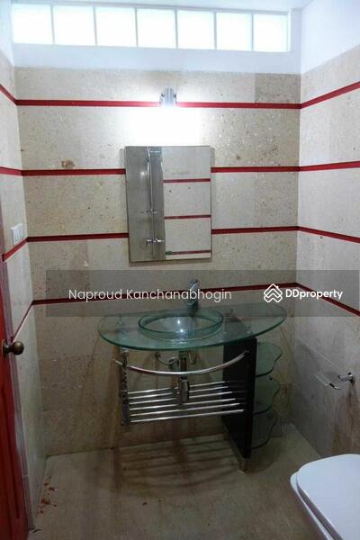 For Sale - Jomtien Beach Paradise Condo, Chon Buri