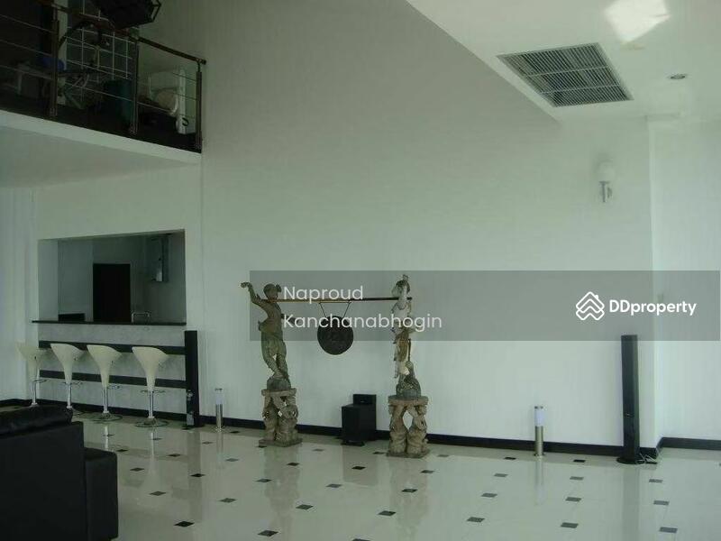 For Sale - Jomtien Beach Paradise Condo, Chon Buri