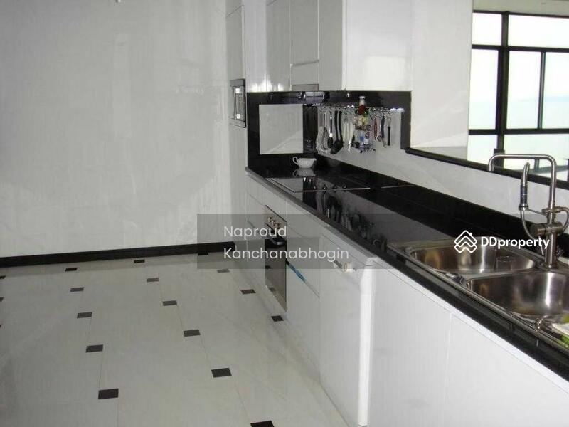 For Sale - Jomtien Beach Paradise Condo, Chon Buri