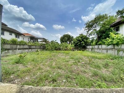 ขาย - ขายที่ดินเปล่า พุทธมณฑลสาย 2 ซอย 21 ที่ดินอยู่ใน หมู่บ้านอยู่เจริญ, กรุงเทพ
