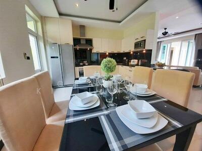 ขาย - Whispering Palms : วิสเปอริ่ง ปาล์ม, ชลบุรี