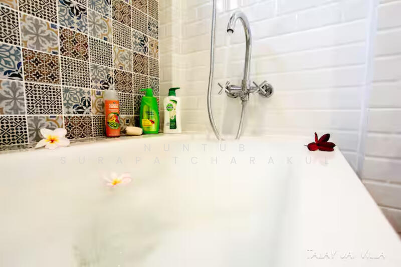 Casa Jomtien Village, Chon Buri (Pattaya), 31/62 จอมเทียนสาย 1, Nong Pru, Bang Lamung (Pattaya), Chon Buri (Pattaya), 3 Bedrooms, 300 sqm, Single Detached House For Rent, by Nuntub surapatcharakul, 60188471 - DDproperty.com