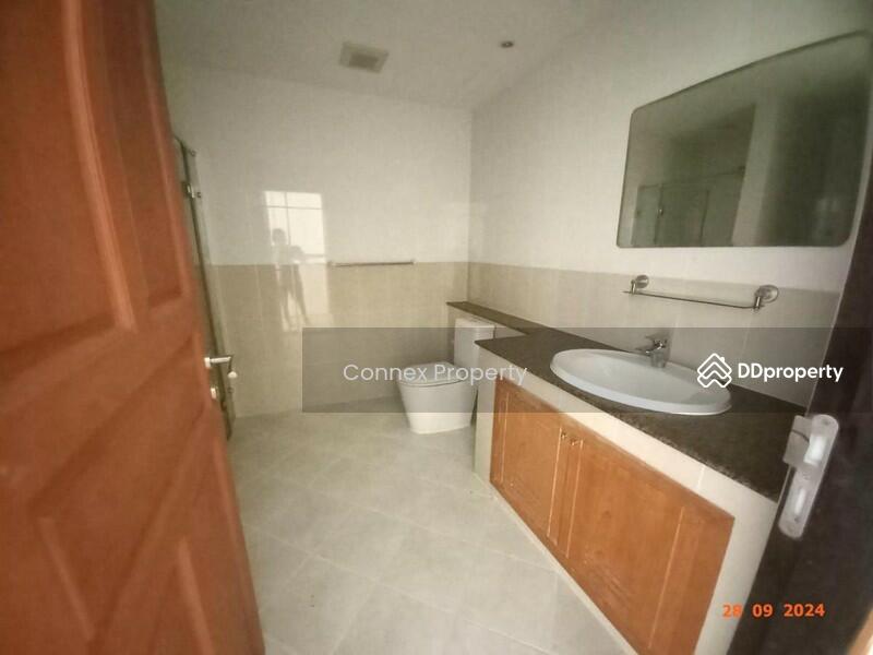 For Sale - Emerald Palace condominiums, Chon Buri