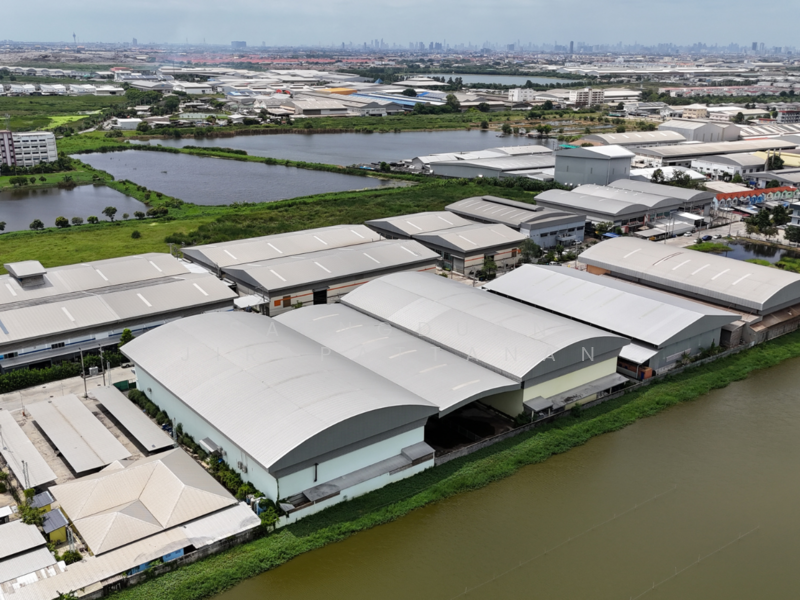 ขาย โรงงานผลิตเครื่องสำอางค์ 4,050 ตร.ม. 4 ไร่ บางพลี สมุทรปราการ, สมุทรปราการ, บางพลีใหญ่, บางพลี, สมุทรปราการ, 4,050 ตร.ม., โกดัง-โรงงาน ขาย, โดย Saengduan Jirapattanan, 60188533 - DDproperty.com