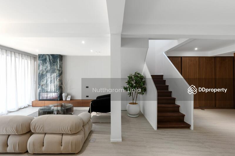ขาย - 3-Br House near BTS Surasak (2069559), กรุงเทพ