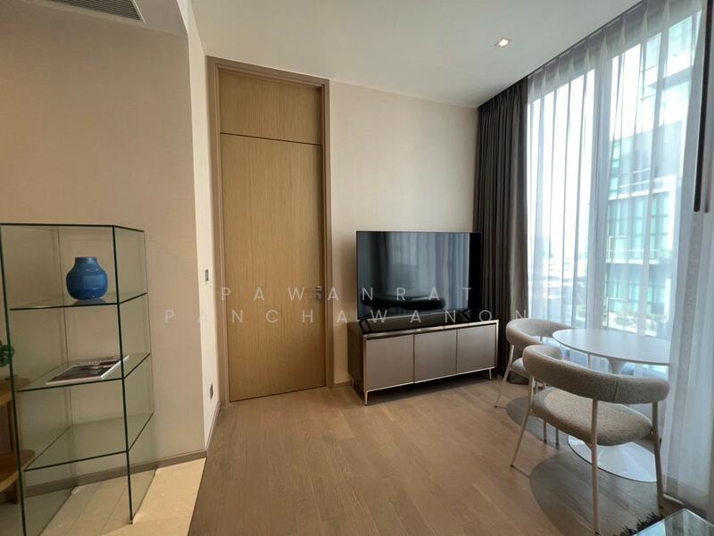 The Esse Asoke, Bangkok, 333 Soi Sukhumvit 21, Sukhumvit Road, Khlongtoei Nua, Watthana, Bangkok, 1 Bedroom, 45 sqm, Condo For Rent, by Pawanrat Panchawanon, 60190041 - DDproperty.com