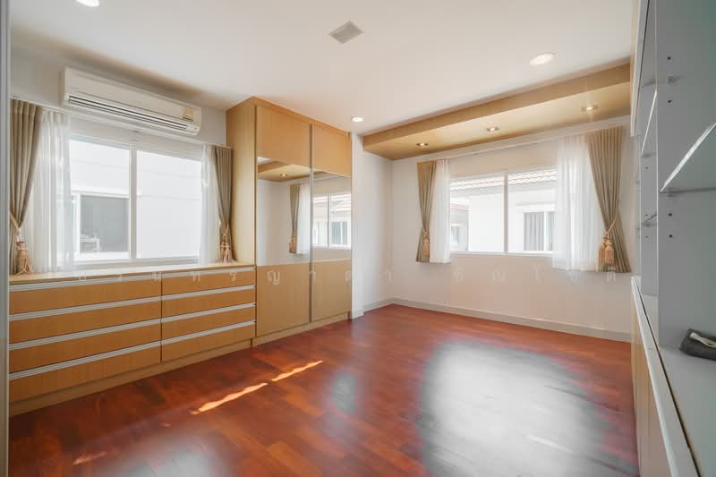 Grand Bangkok Boulevard Rama 9 - Srinakarindra, Bangkok, Krungthep Kritha 17 Alley, Thap Chang, Saphan Sung, Bangkok, 5 Bedrooms, 500 sqm, Single Detached House For Rent, by ปรินทร์ญาดา ชิณโชติ, 60190254 - DDproperty.com