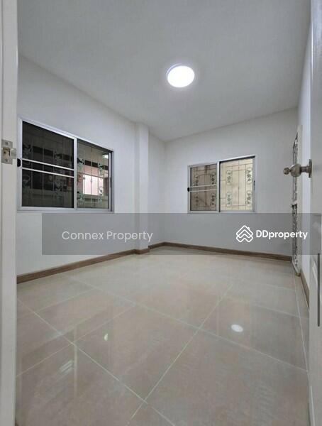 ขาย - Baan Phon Watcharapol : บ้านพล วัชรพล, กรุงเทพ