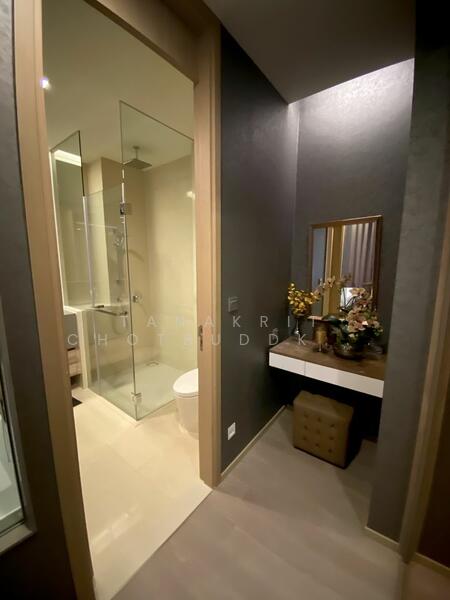 The Esse Asoke, Bangkok, 333 Soi Sukhumvit 21, Sukhumvit Road, Khlongtoei Nua, Watthana, Bangkok, 1 Bedroom, 47 sqm, Condo For Rent, by Tanakrit Chotbuddkayan, 60190490 - DDproperty.com