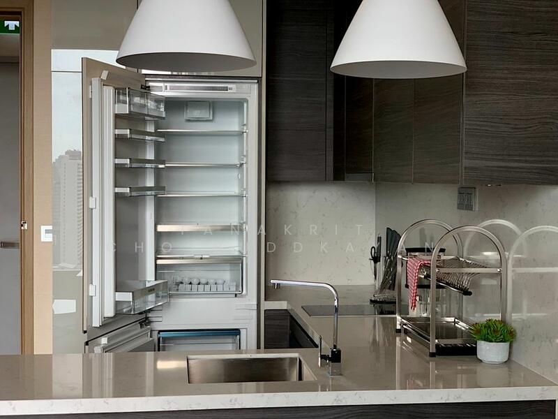 The Esse Asoke, Bangkok, 333 Soi Sukhumvit 21, Sukhumvit Road, Khlongtoei Nua, Watthana, Bangkok, 1 Bedroom, 47 sqm, Condo For Rent, by Tanakrit Chotbuddkayan, 60190490 - DDproperty.com