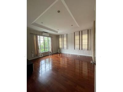 ขาย - Baan Klang Krung The Nice Ratchavipha : บ้านกลางกรุง เดอะนีซ รัชวิภา, กรุงเทพ