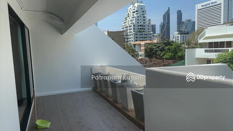 ขาย - 4-Br Townhouse near BTS Sala Daeng (1284140), กรุงเทพ
