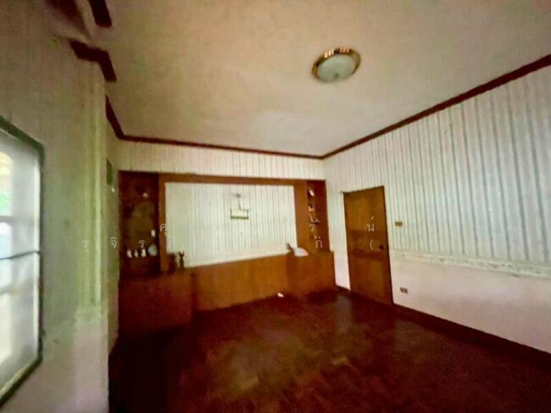 บ้านศรีนครินทร์ หมู่บ้านเอกไพลิน ศรีด่าน 6 บางนา ถ.ศรีนครินทร์ ซ.ศรีด่าน6 ต.บางแก้ว, Samut Prakan, ศรีนครินทร์, Bang Kaeo, Bang Plee, Samut Prakan, 4 Bedrooms, 198 sqm, Single Detached House For Sale, by คุณสรินรัตน์ รุจิรภัทร์ดิลก (เม), 60191482 - DDproperty.com