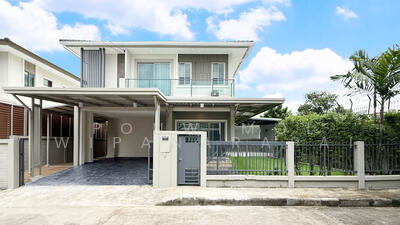 ขาย - The Plant Estique Pattanakarn 38 : เดอะ แพลนท์ เอสทีค พัฒนาการ 38, กรุงเทพ