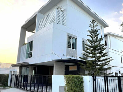 ขาย - เนอวานา แอบโซลูท กรุงเทพกรีฑา, กรุงเทพ