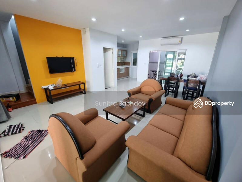 For Rent - The Exclusive Pattanakarn 44, Bangkok